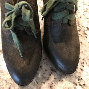 Frye Shoes - Beautiful distressed Frye heels! Great condition! Frye Shoes - Beautiful distressed Frye heels! Great condition!